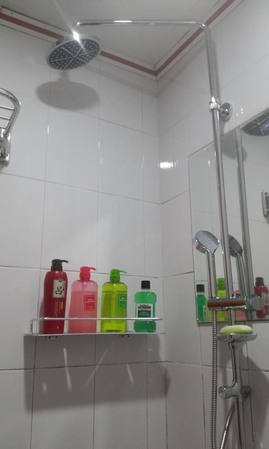 Geoje Ton Ton Guesthouse Екстер'єр фото