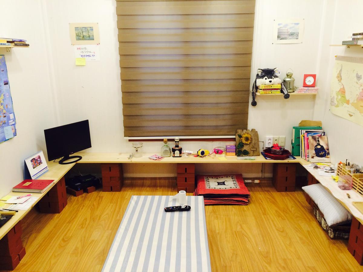 Geoje Ton Ton Guesthouse Екстер'єр фото